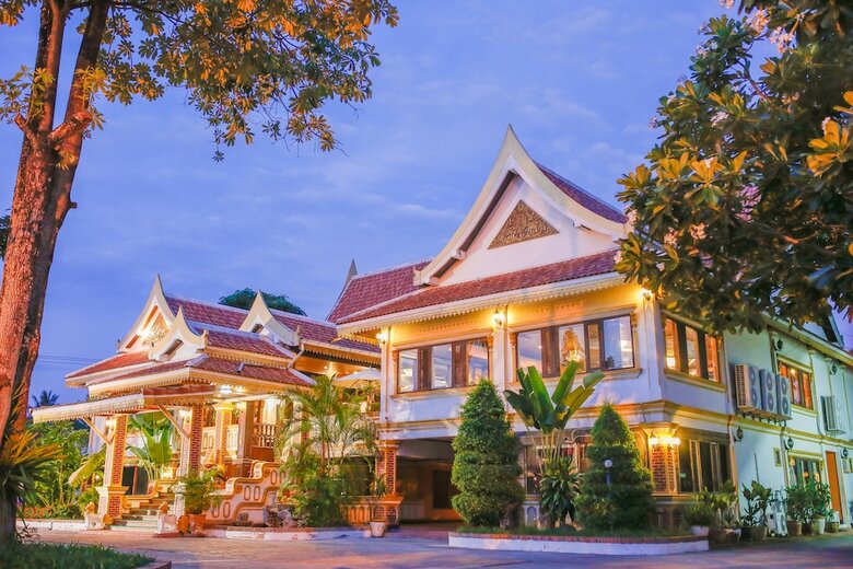 E-outfitting Vang Thong Hotel