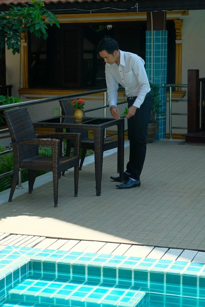 E-outfitting Vang Thong Hotel