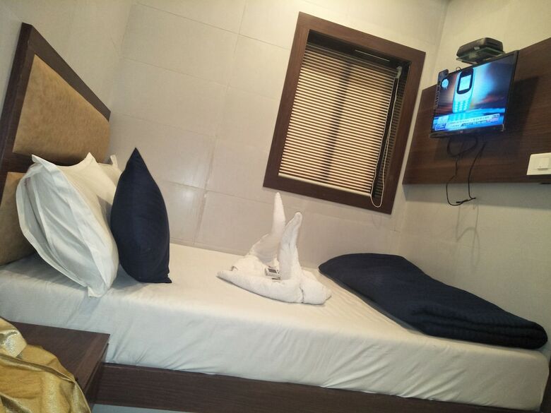Hotel Avenue Residency