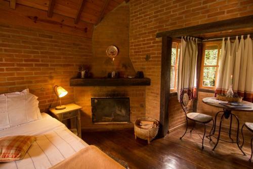 Hostal Canto Da Lua Chal�s E Api�rio