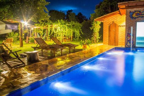 Hostal Canto Da Lua Chal�s E Api�rio