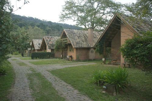 Hostal Canto Da Lua Chal�s E Api�rio
