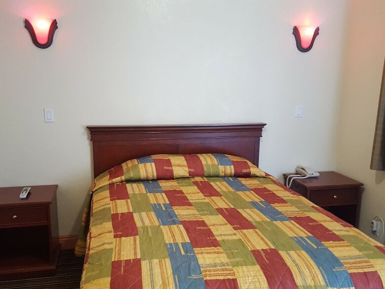Travel Inn Motel