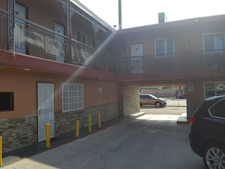 Travel Inn Motel