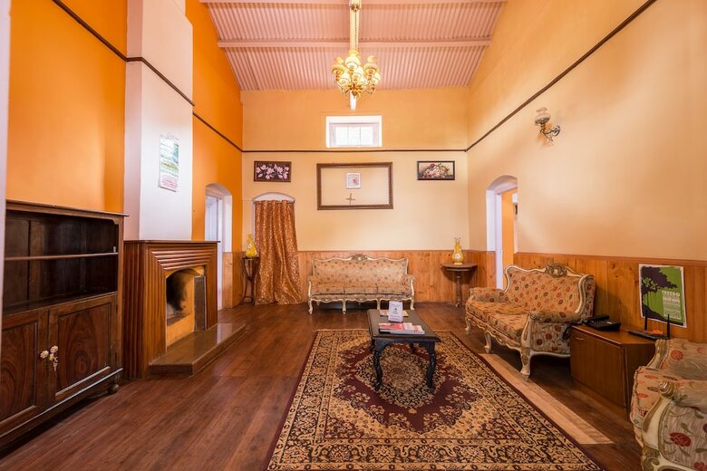Hotel Treebo Trip Rosefield Heritage