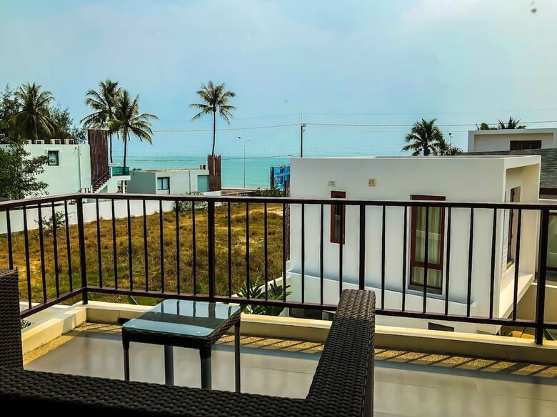 Pranaluxe Seaview Pool Villa