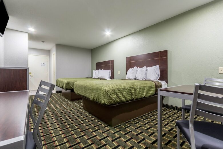 Hotel Scottish Inn And Suites