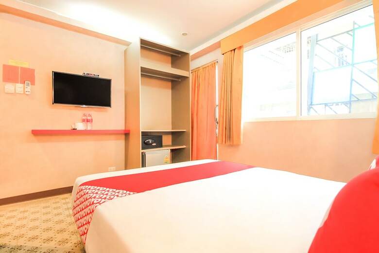 Oyo 332 Everest Boutique Hotel