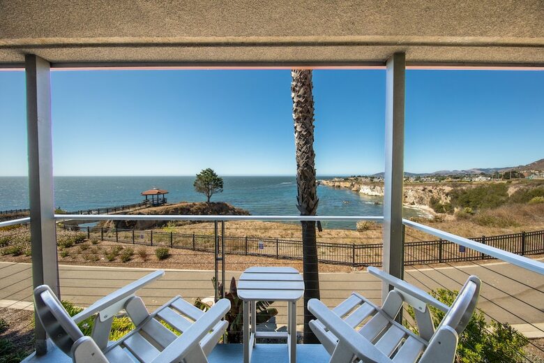 Hotel Inn At The Cove