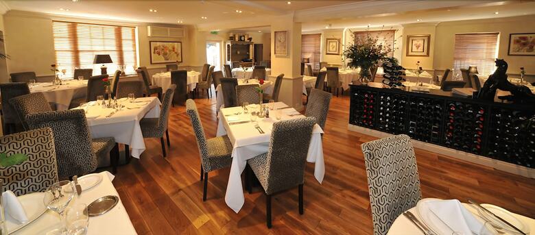 Le Bouchon Brasserie & Hotel