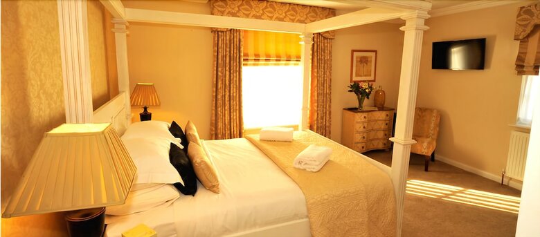 Le Bouchon Brasserie & Hotel