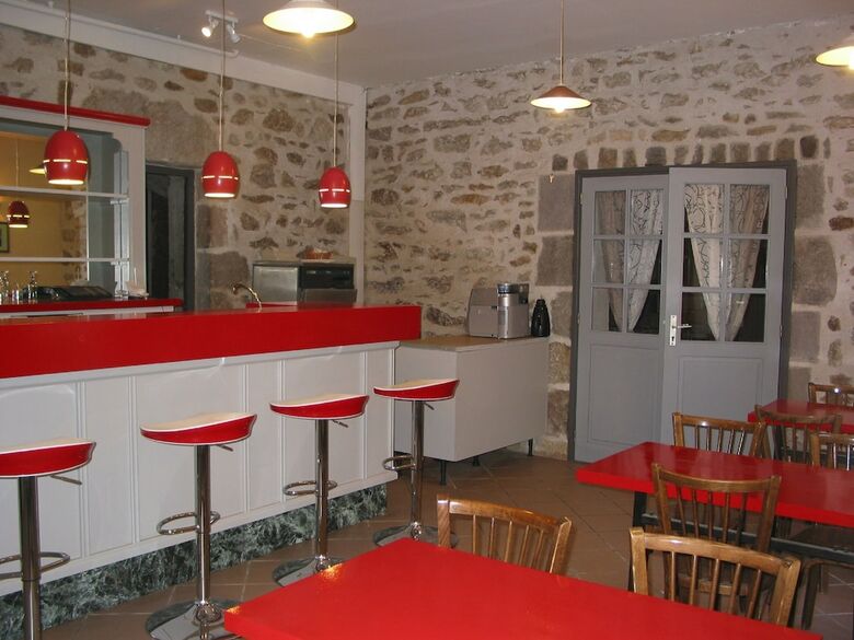 Hotel H�tel Restaurant Le Dristan