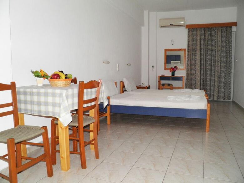 Christi Apartments