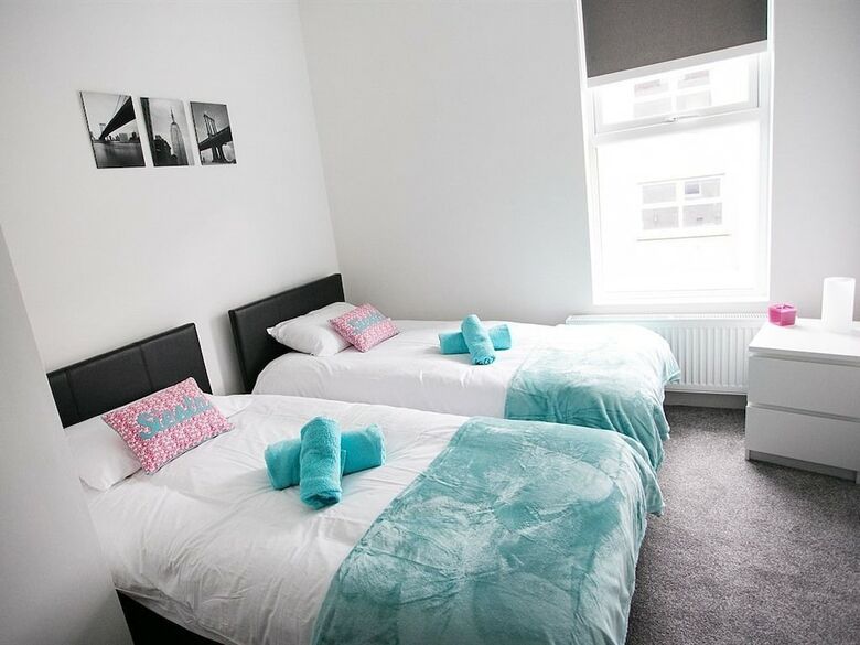 Coast & City Apartments