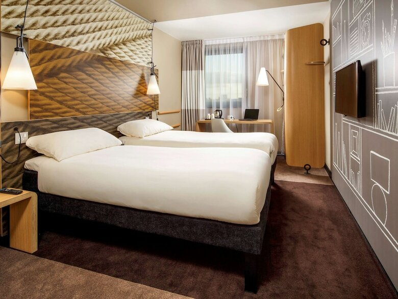 Hotel Ibis Cambridge Central Station