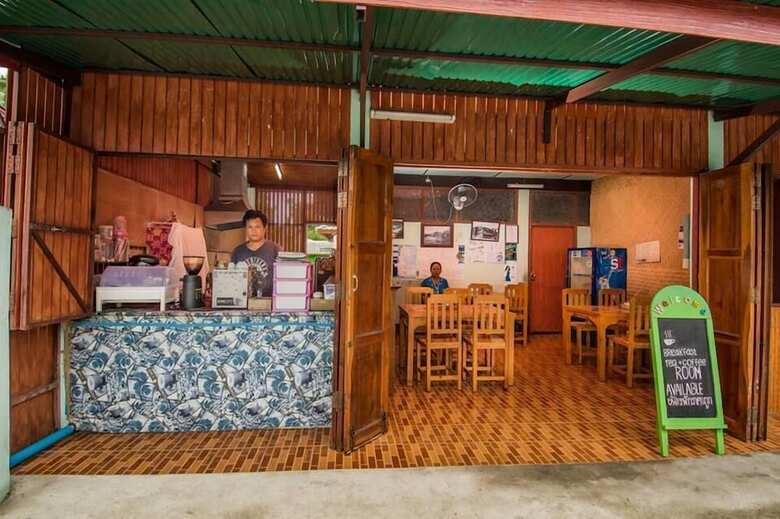 Hotel Sarm Mork Guesthouse