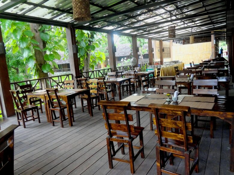 Hotel Suan Mork Kham Resort