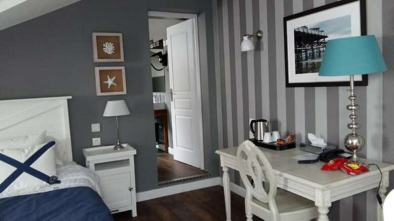 Hotel H�tel Les Embruns