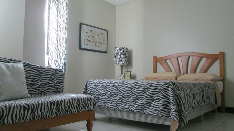 Hotel Zoobic Lodge