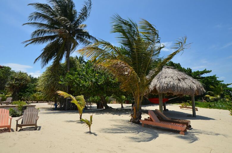 Hotel Mariposa Beach Resort