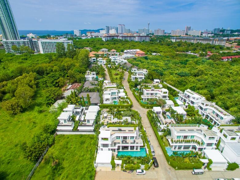 Colibri Pool Villa Pattaya