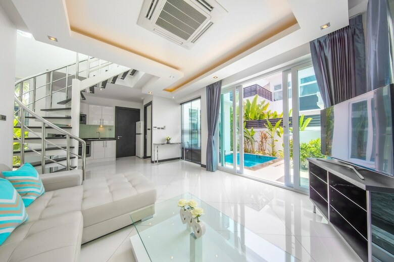 Colibri Pool Villa Pattaya