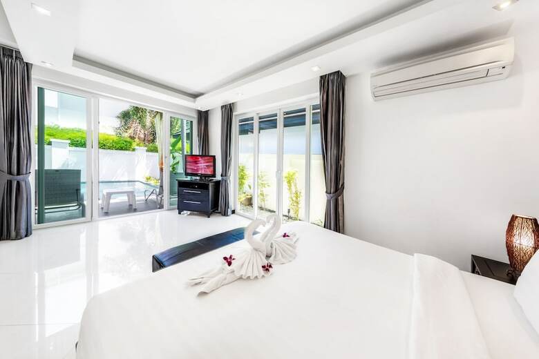 Colibri Pool Villa Pattaya