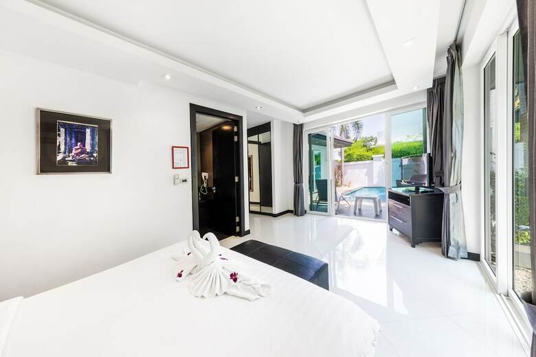 Colibri Pool Villa Pattaya