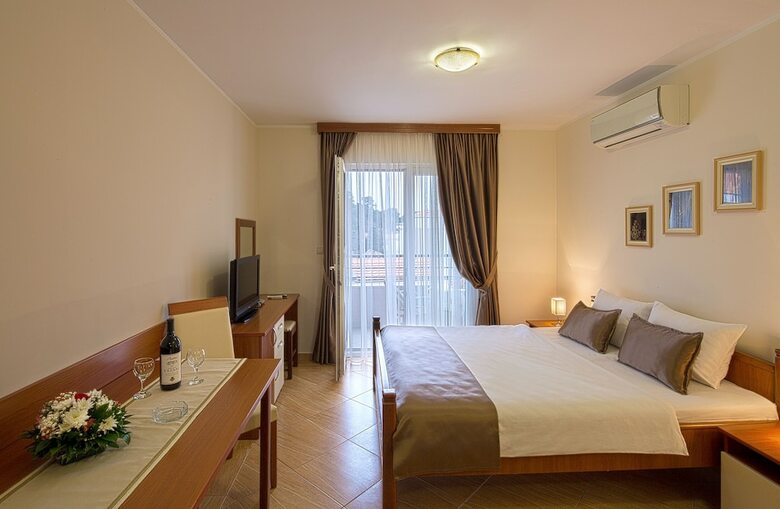 Apartments Holiday