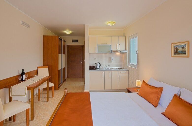 Apartments Holiday