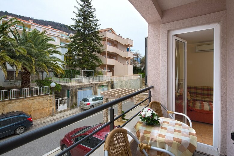 Apartments Holiday