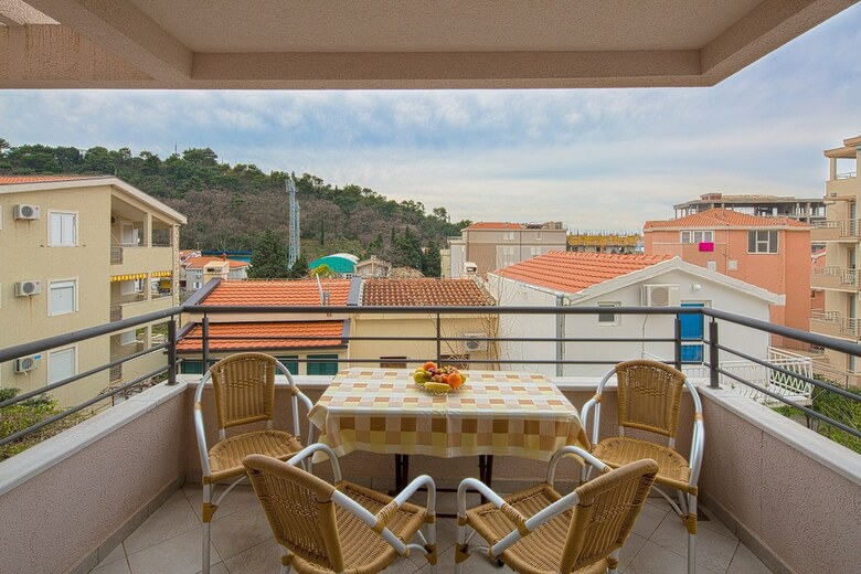 Apartments Holiday