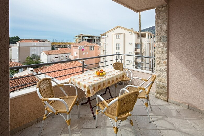 Apartments Holiday