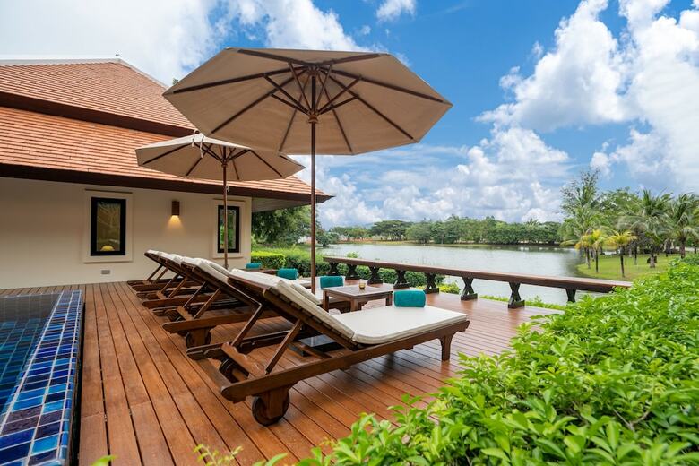 Nai Harn Baan-bua Villas