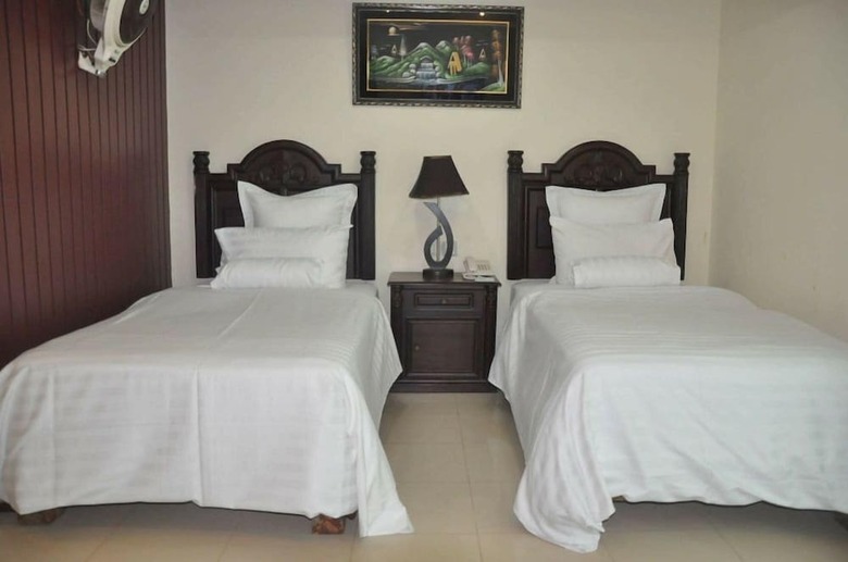 Hotel Bhurban Apartments