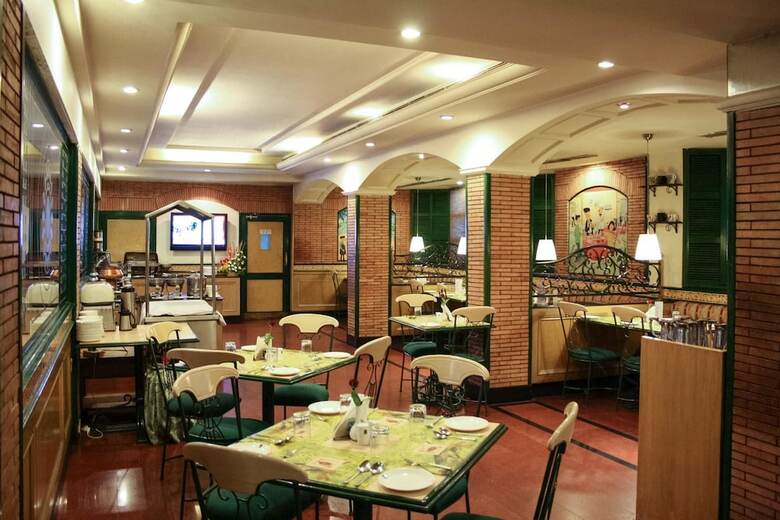 Hotel Quality Inn Residency