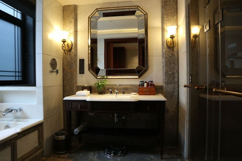 Shanghai Donghu Hotel
