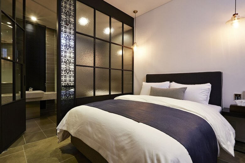 Raon Hotel