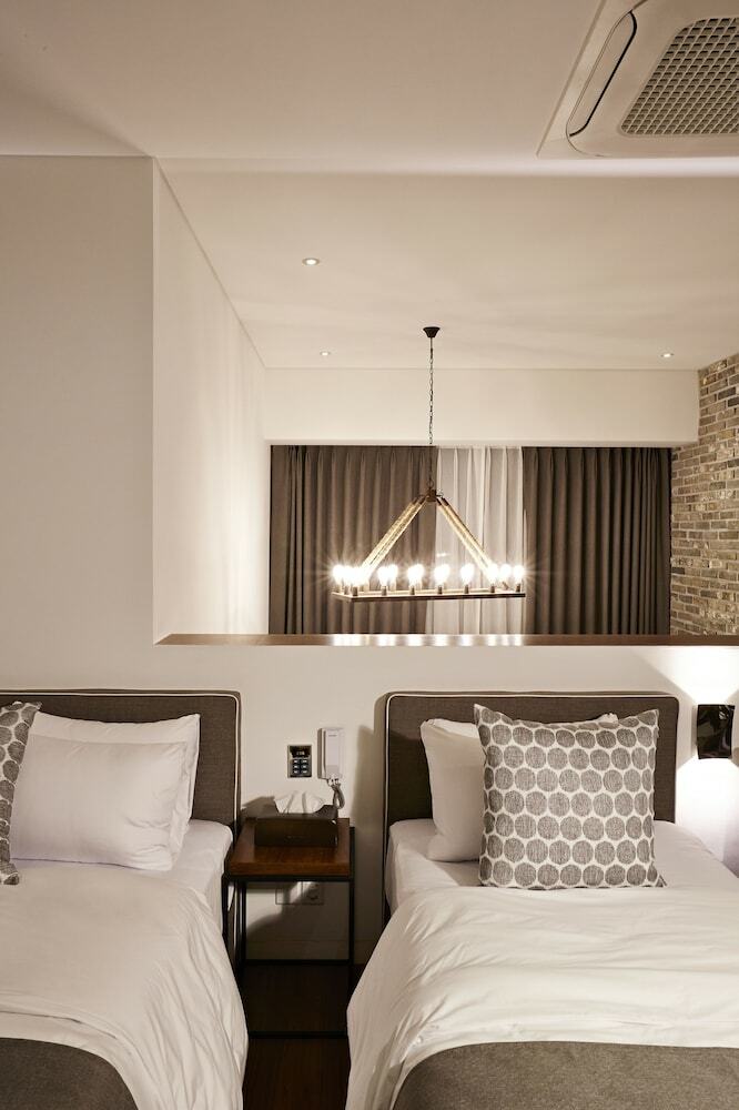 Raon Hotel