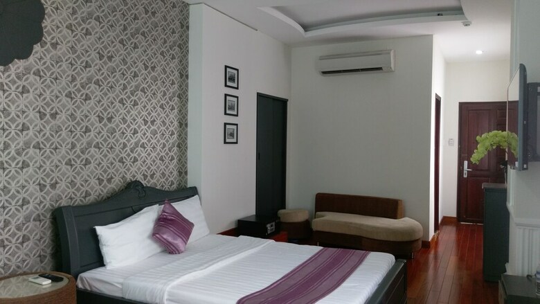 Senses Legend Hotel (Formerly Icon 36 Hotel)