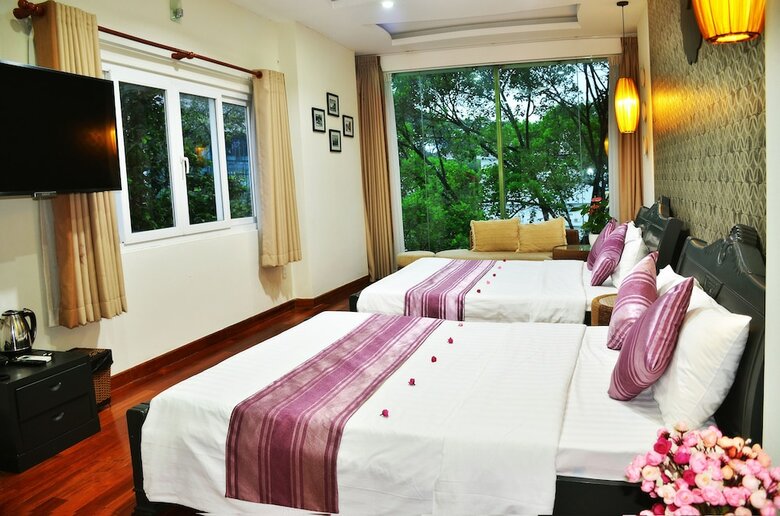 Senses Legend Hotel (Formerly Icon 36 Hotel)