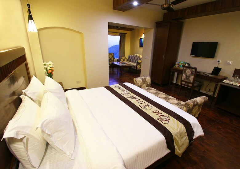 One Earth Royale Boutique Hotel