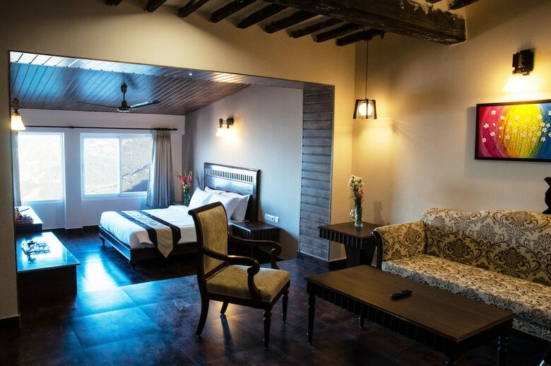 One Earth Royale Boutique Hotel