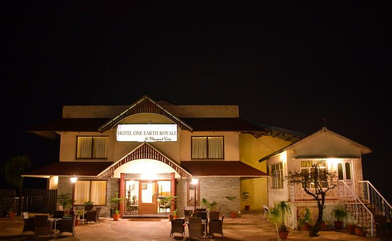 One Earth Royale Boutique Hotel