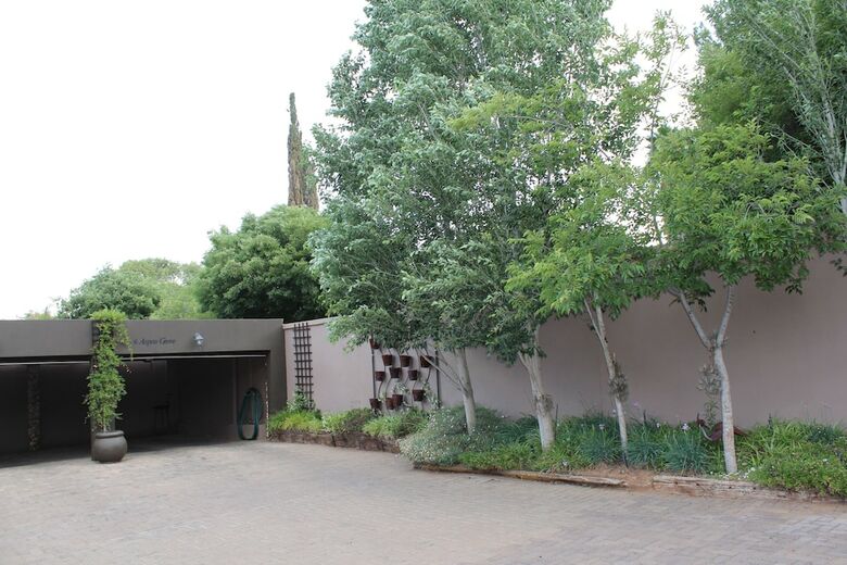 Hotel Cottonwood Guesthouse