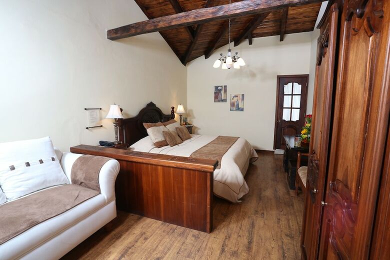 Hotel Rumipamba de Las Rosas