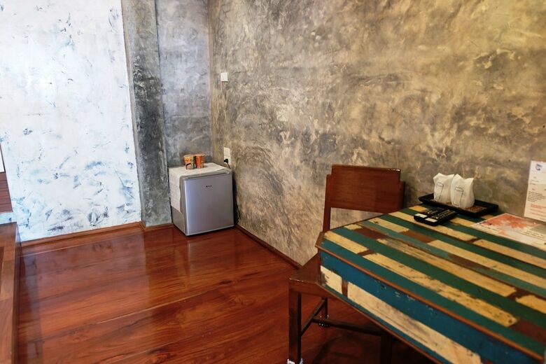 Hotel Baan Chompoo Homestay