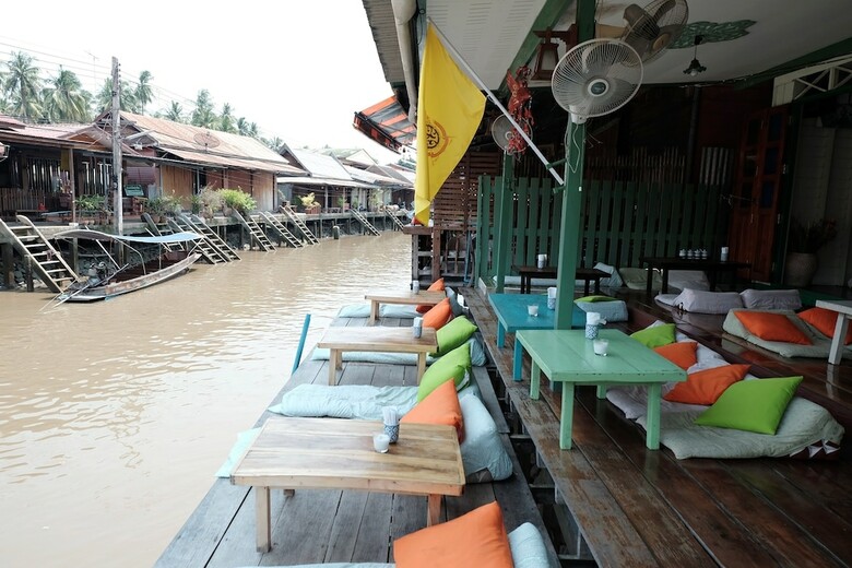 Hotel Baanrak Amphawa Homestay