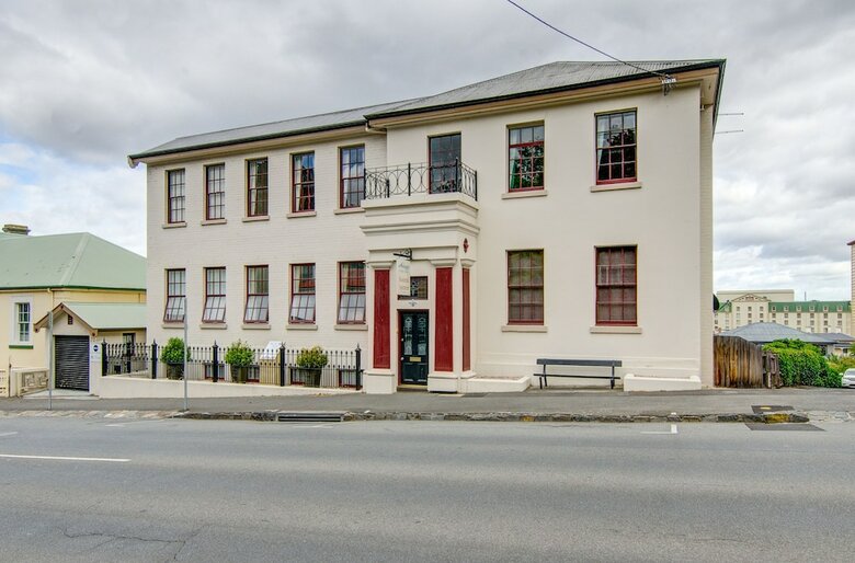 Hotel Ashcroft Apartments