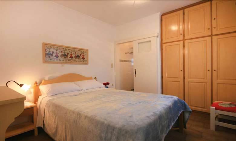 Leonardos Apartments